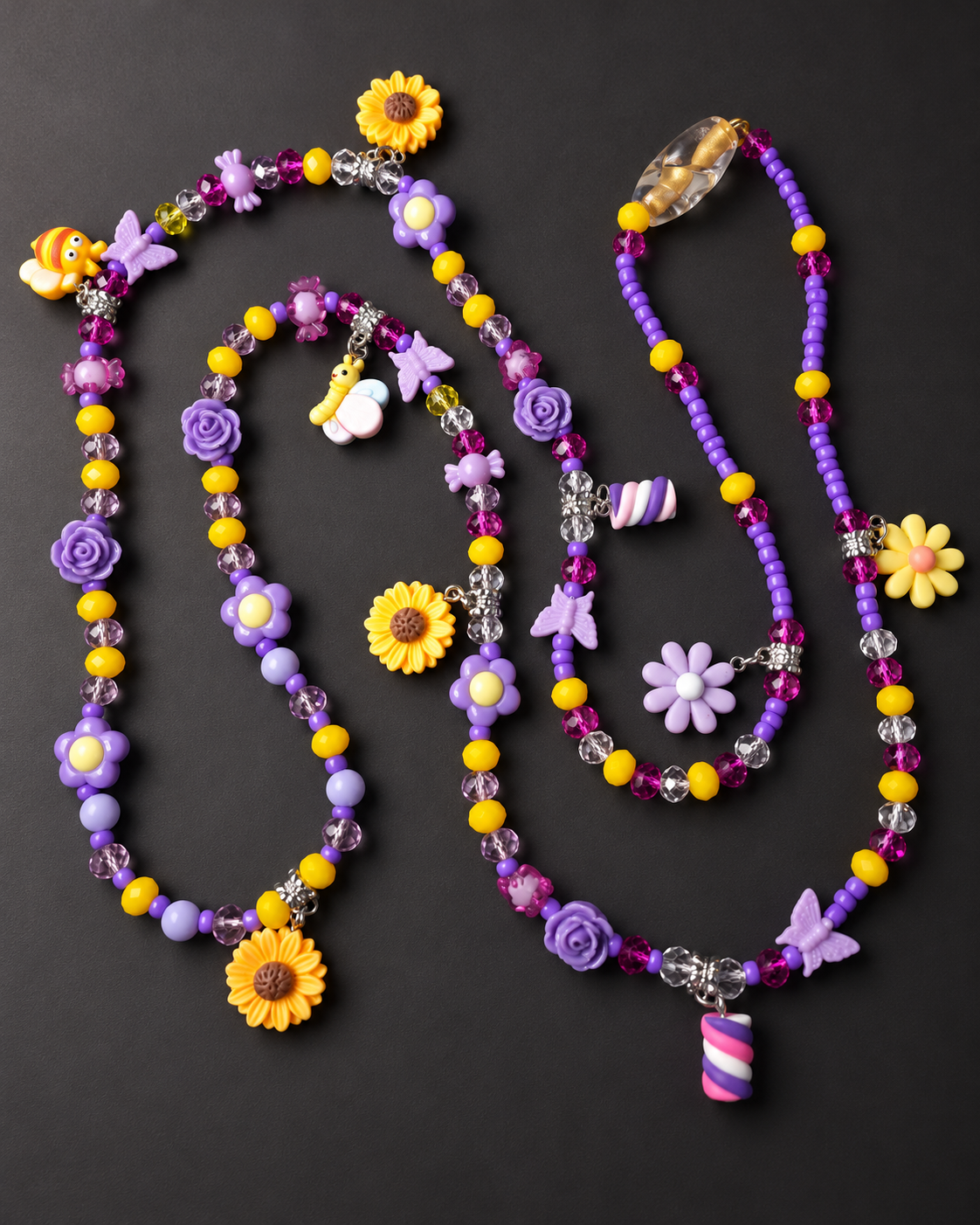 Guia de Erê Florzinha Artesanal | Girassóis, Rosas, Margaridas e Abelhinhas em Lilás e Amarelo